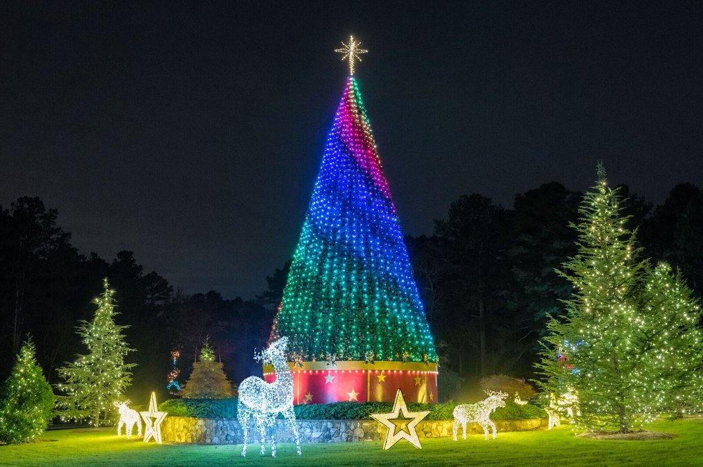 Lake Lanier Christmas Lights 2019 Steep discount for Magical Nights of Lights available this week Lake Lanier Christmas Lights 2019 Steep discount for Magical Nights of Lights available this week